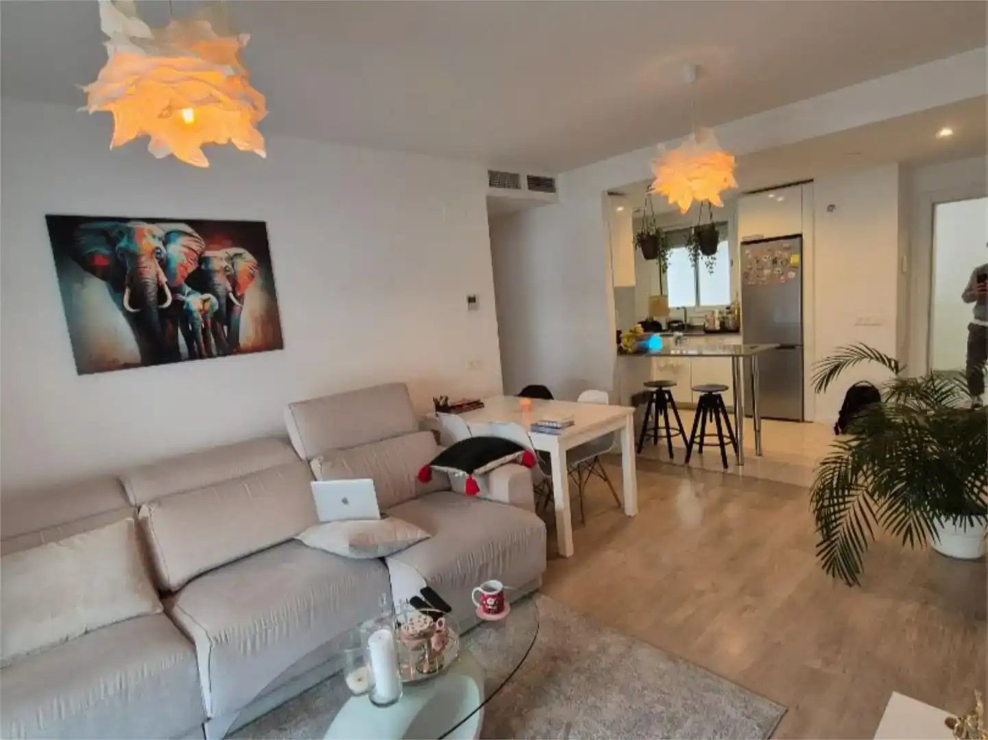 Sala de estar de Piso en venta en Marbella con Aire acondicionado, Parquet y Trastero