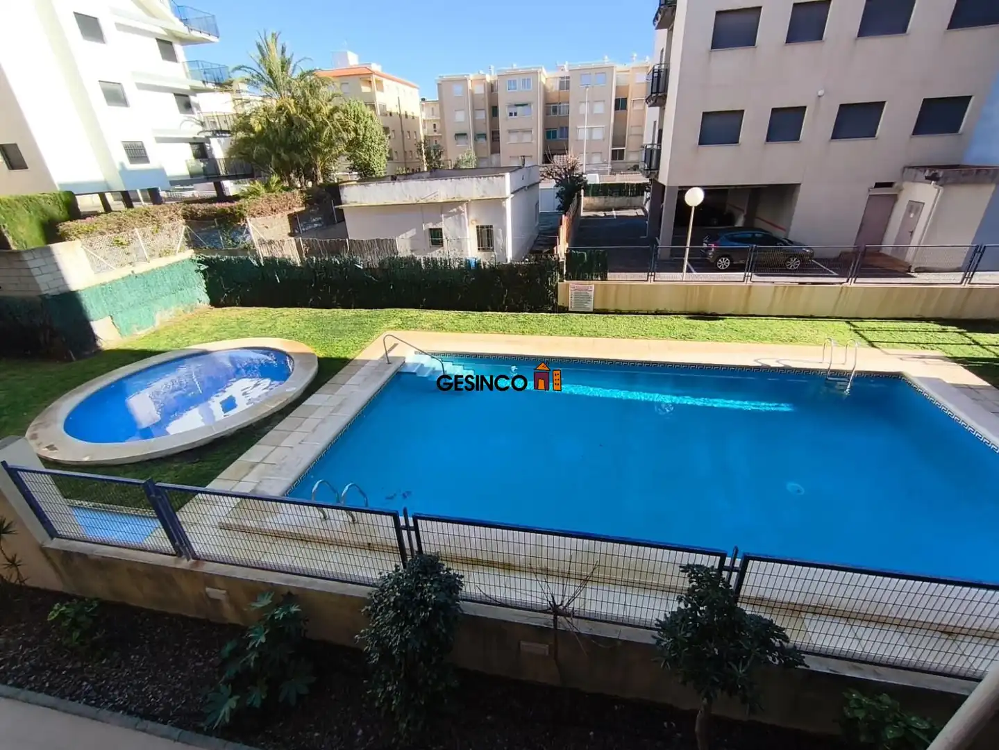 Piscina de Apartamento de alquiler en Bellreguard con Aire acondicionado, Calefacción y Jardín privado