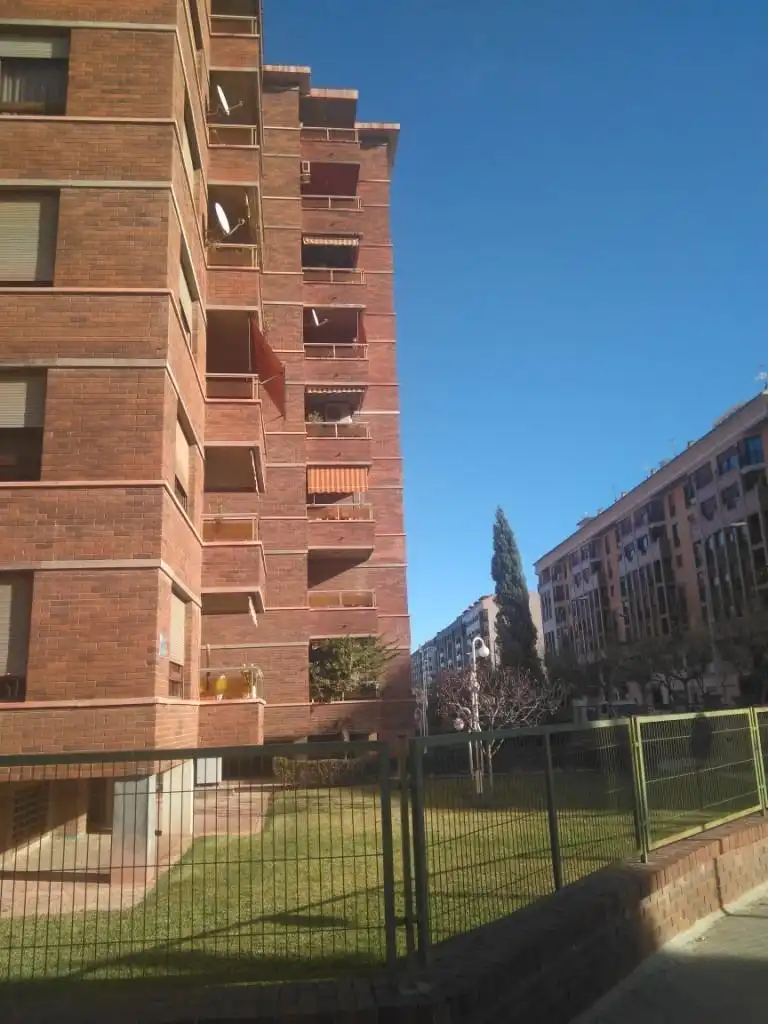 Flat with terrace for sale in Avenida Avenida Río Ebre, imagen 10