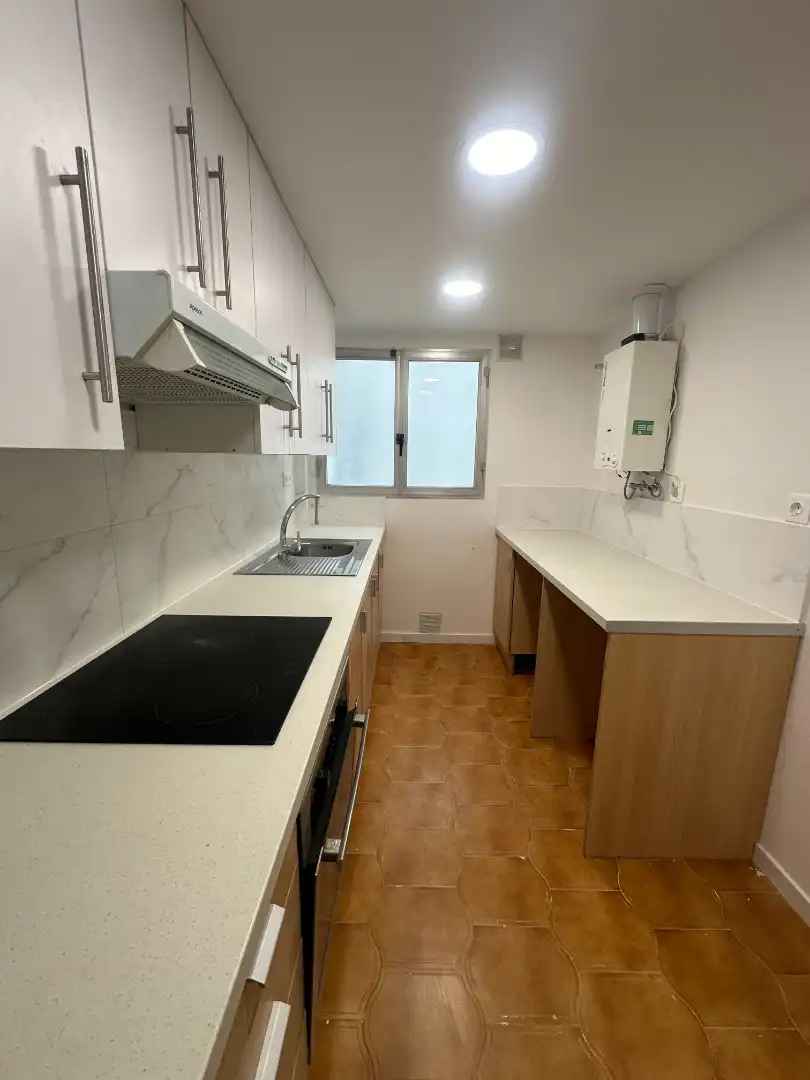 Cocina de Piso en venta en Valencia con Parquet, Terraza y Balcón