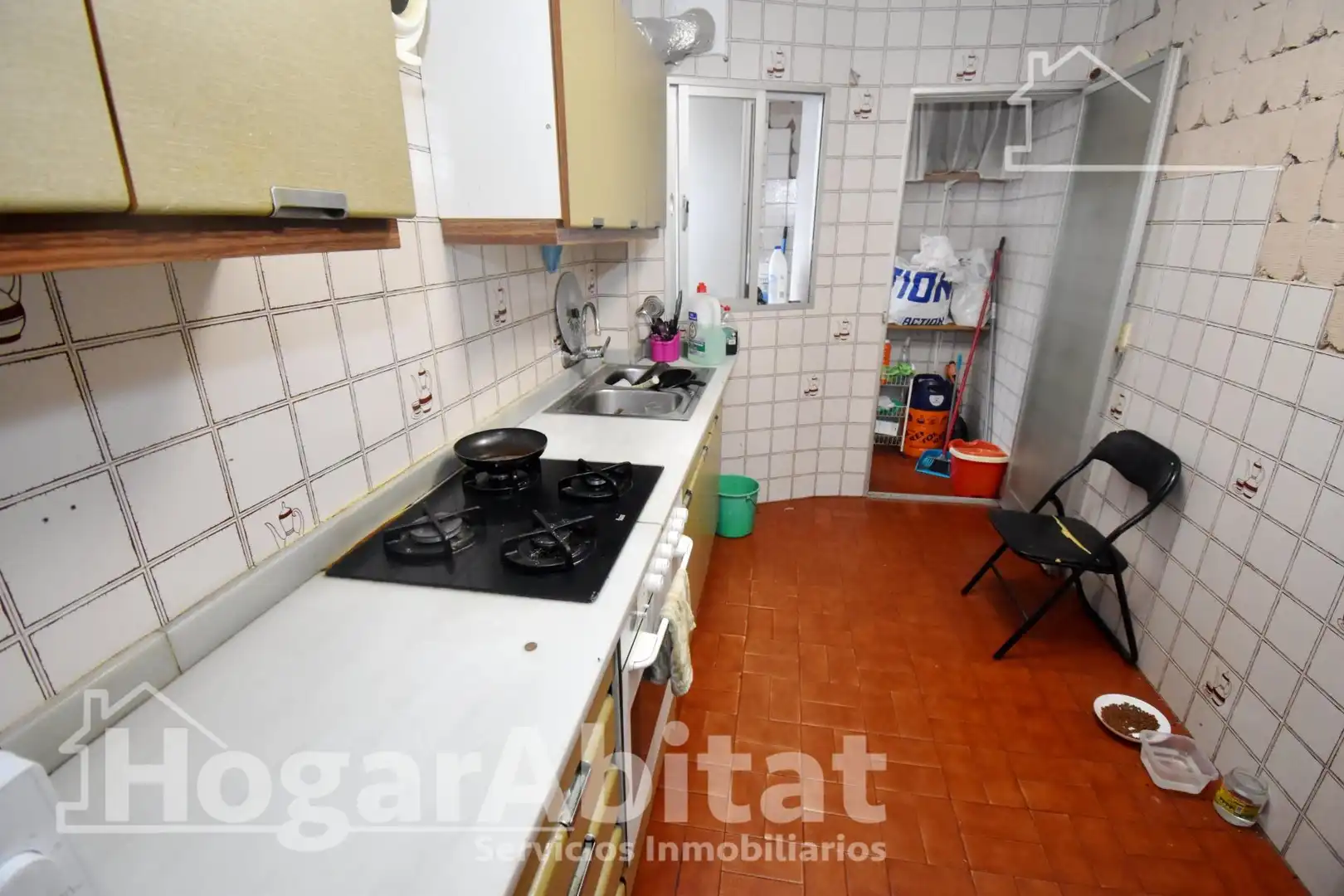 Cocina de Piso en venta en Castellón de la Plana / Castelló de la Plana con Trastero y Balcón