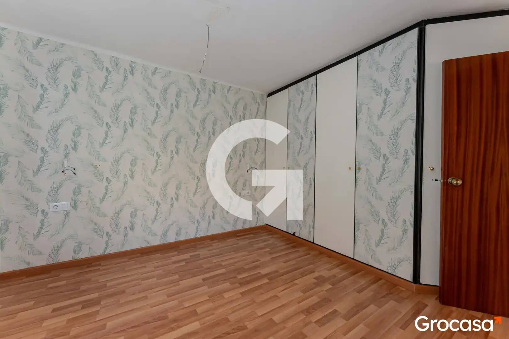 Bedroom of Flat for sale in Cornellà de Llobregat  with Oven