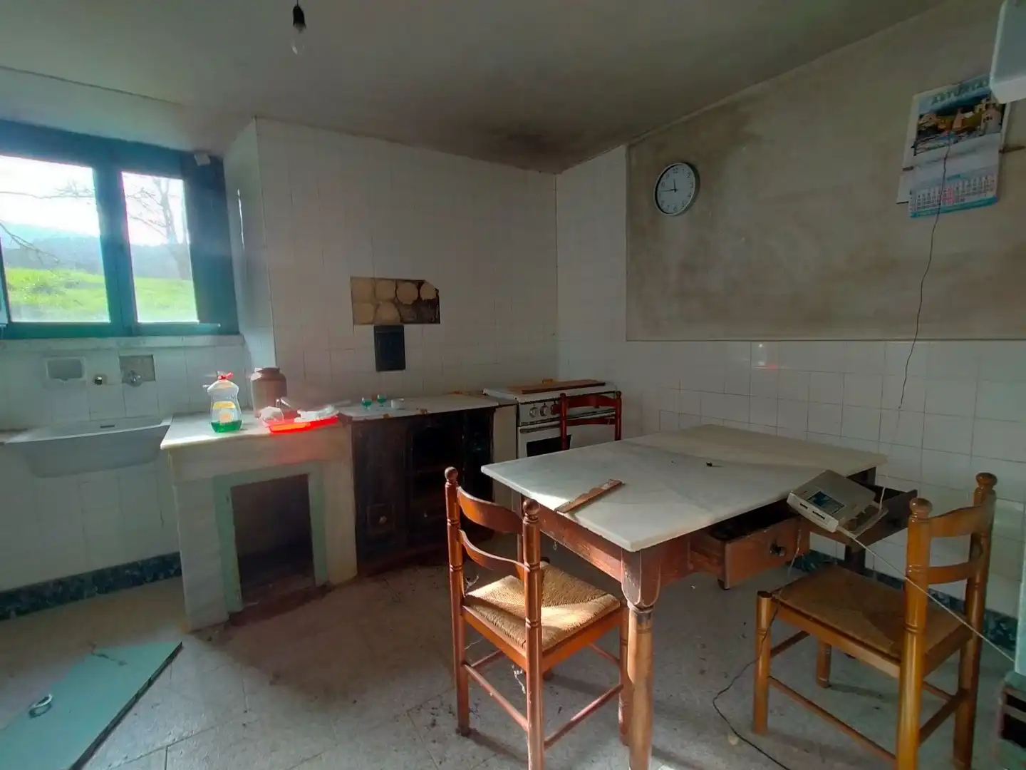 Cocina de Finca rústica en venta en Cudillero con Jardín privado