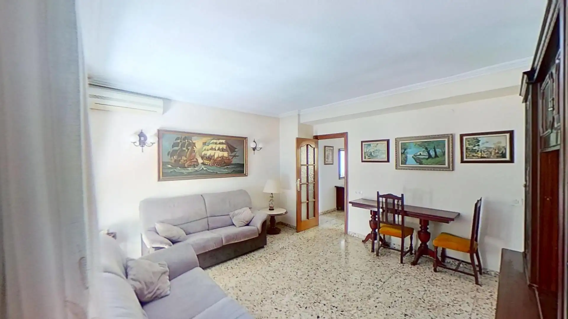 Sala de estar de Piso en venta en Alicante / Alacant con Amueblado y Balcón