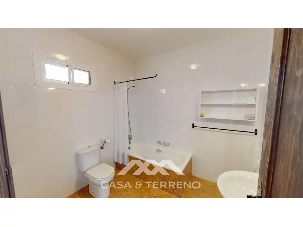 Habitación de Local en venta en Macharaviaya con Aire acondicionado