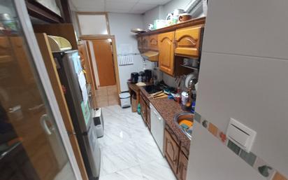 Kitchen of Flat for sale in Zamora Capital   with Heating and Storage room