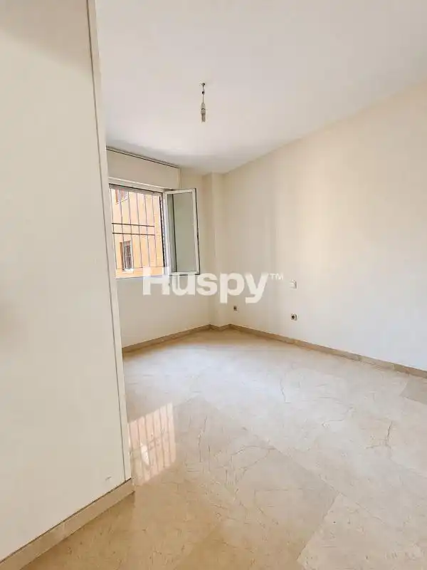 Dormitori de Casa o xalet de lloguer en Nervión