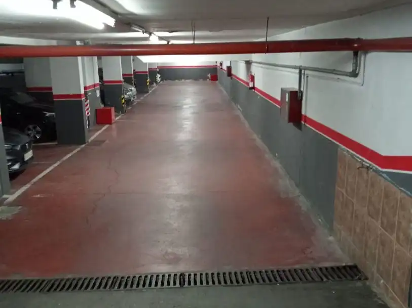 Parking of Garage for rent in  Madrid Capital