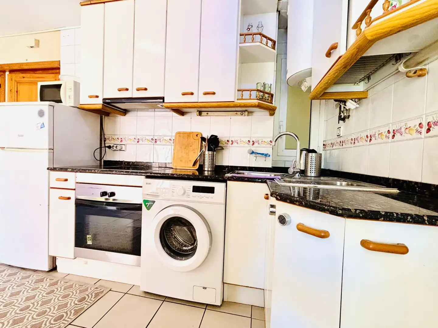 Küche von Wohnung zum Verkauf in Barcelona mit Klimaanlage, Heizung und Möbliert