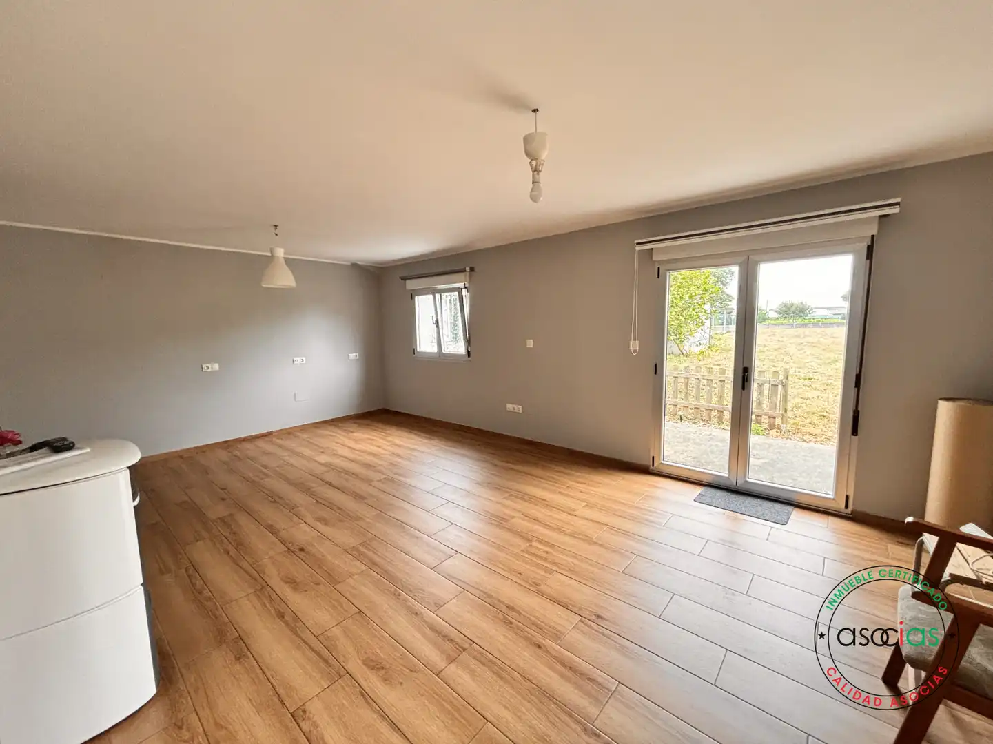 Wohnzimmer von Einfamilien-Reihenhaus zum Verkauf in Ribadeo mit Heizung und Abstellraum