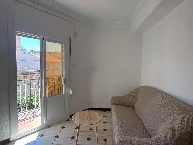 Sala de estar de Piso para compartir en Plaza de Toros - Avenida Chapí - Trinquete  