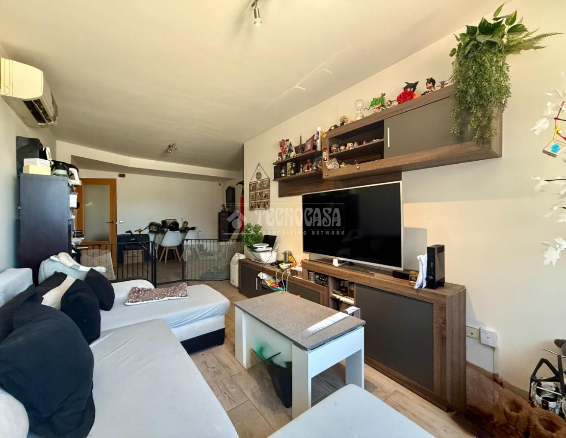 Sala d'estar de Pis en venda en Alovera amb Aire condicionat, Calefacció i Parquet