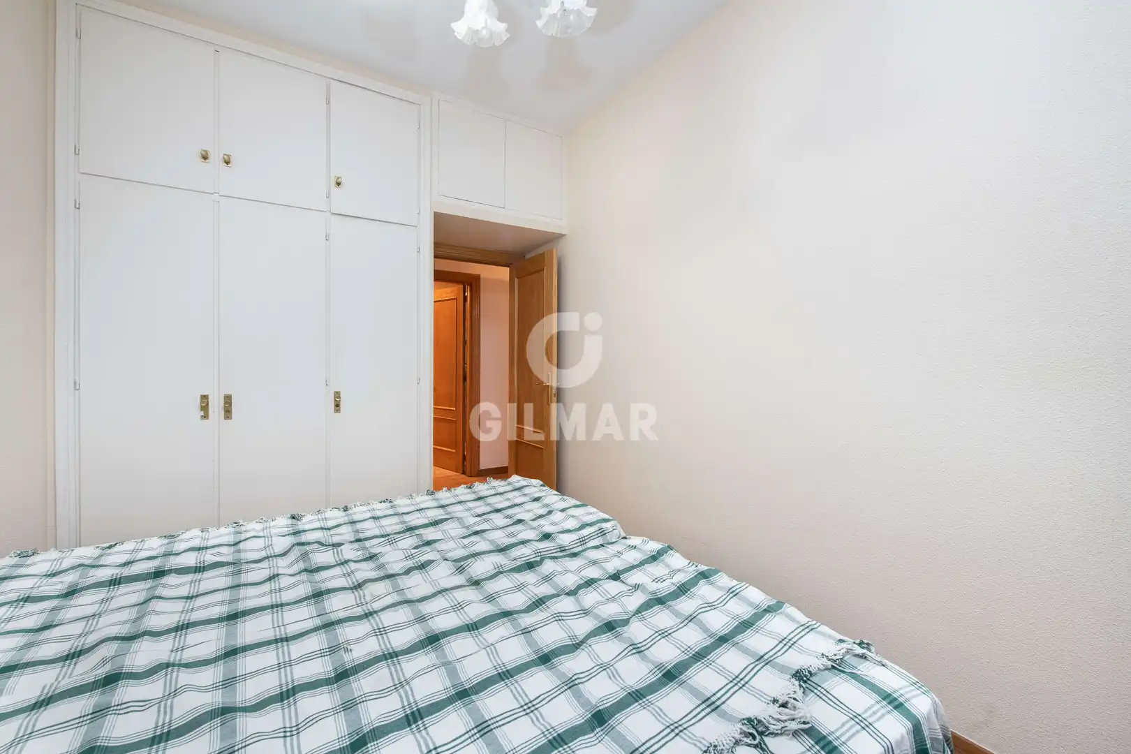 Schlafzimmer von Wohnung zum Verkauf in Madrid mit Heizung, Privatgarten und Abstellraum