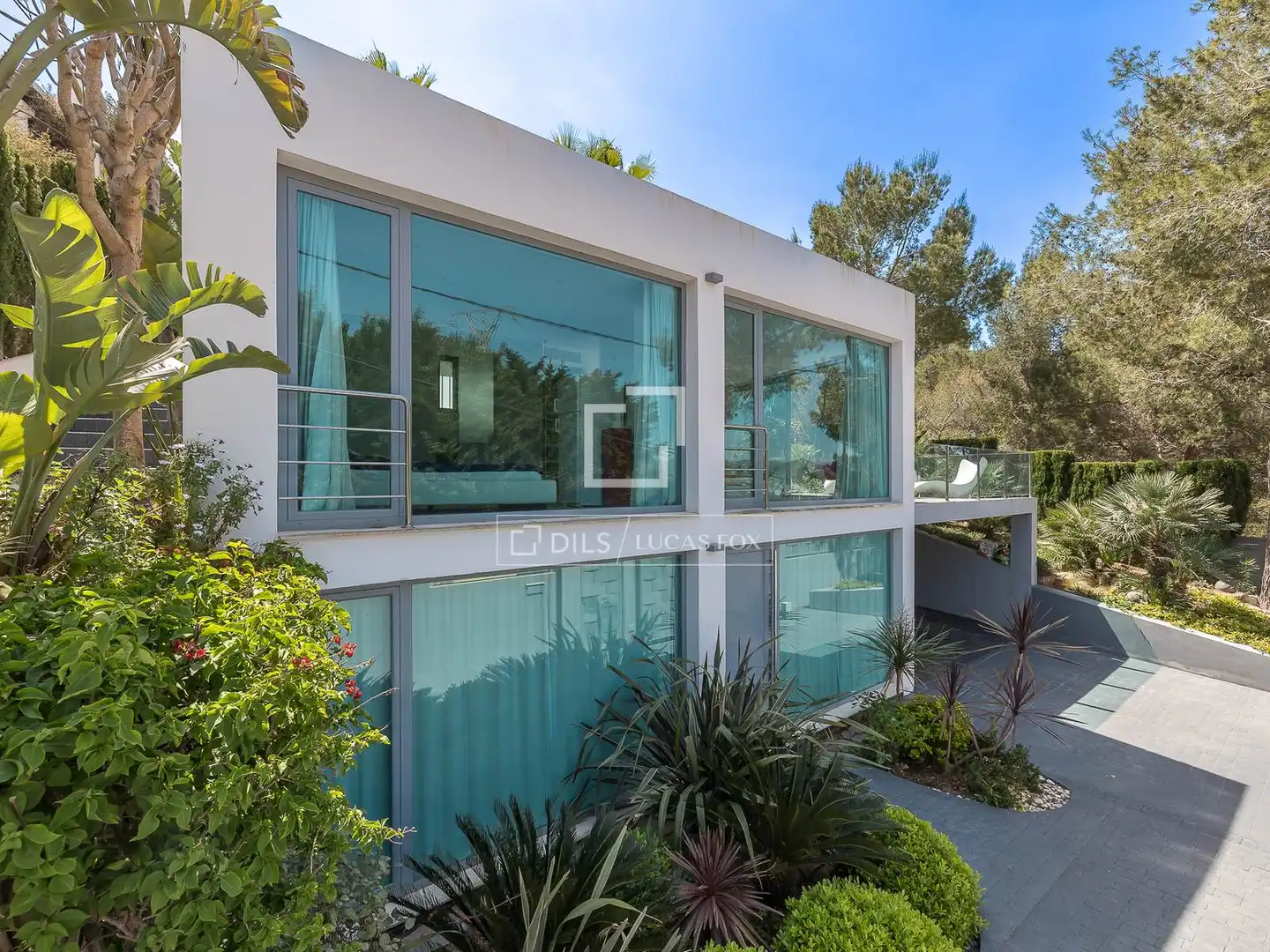 Vista exterior de Casa o chalet en venta en Santa Eulària des Riu con Aire acondicionado, Calefacción y Jardín privado