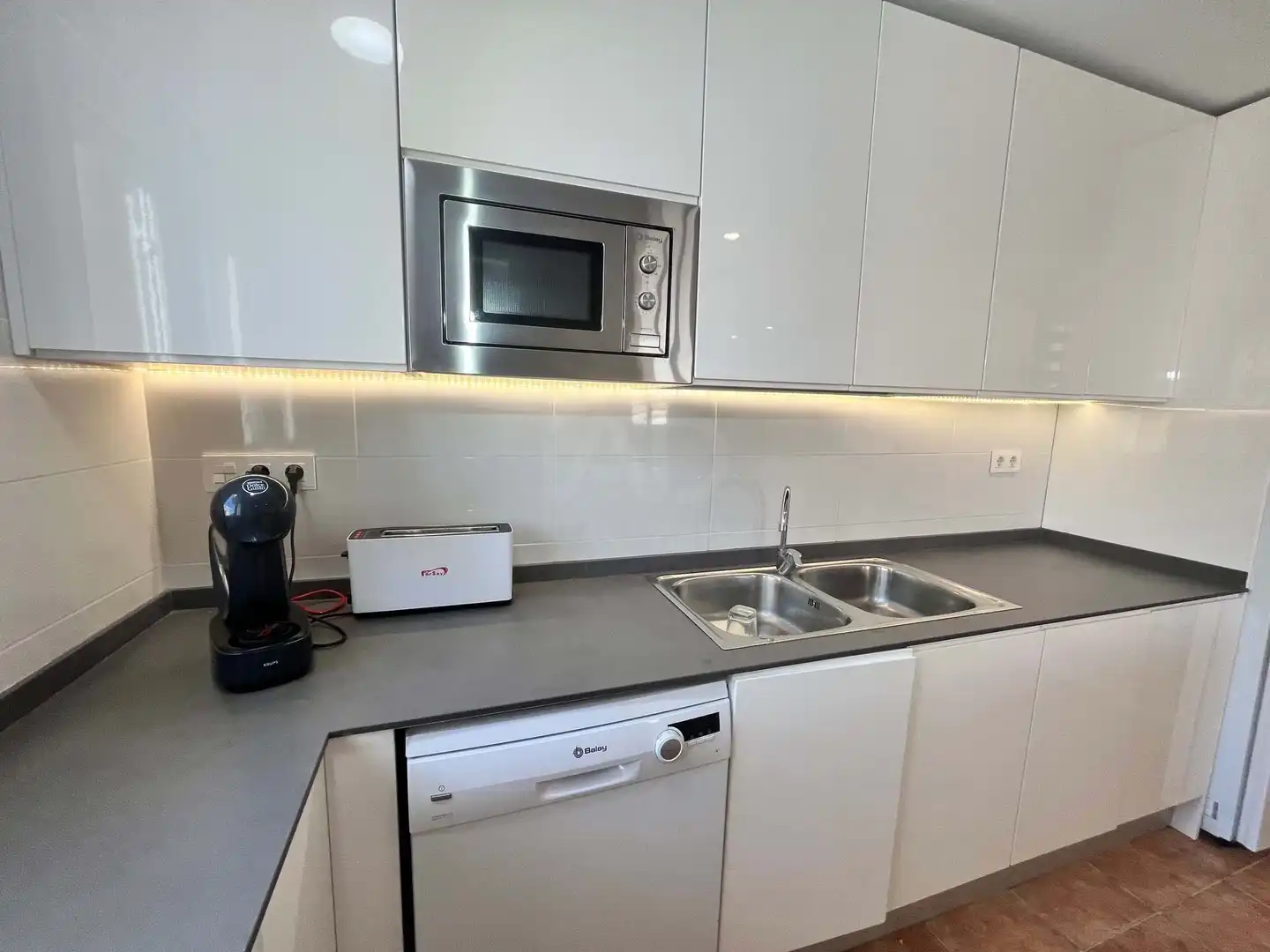 Cuina de Casa o xalet en venda en Alcalà de Xivert amb Calefacció i Terrassa