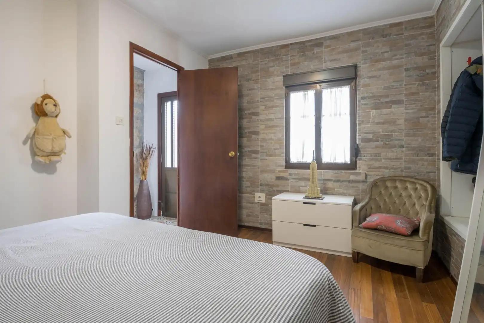 Habitación de Casa o chalet en venta en Culleredo con Calefacción, Jardín privado y Parquet