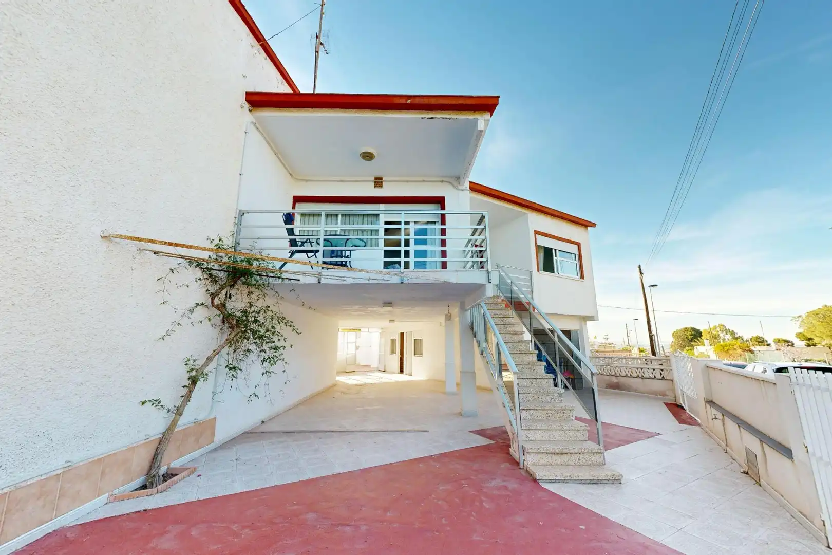 Vista exterior de Casa adosada en venda en Cartagena amb Jardí privat, Terrassa i Traster