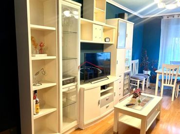 Piso con ascensor en venta en Azorín