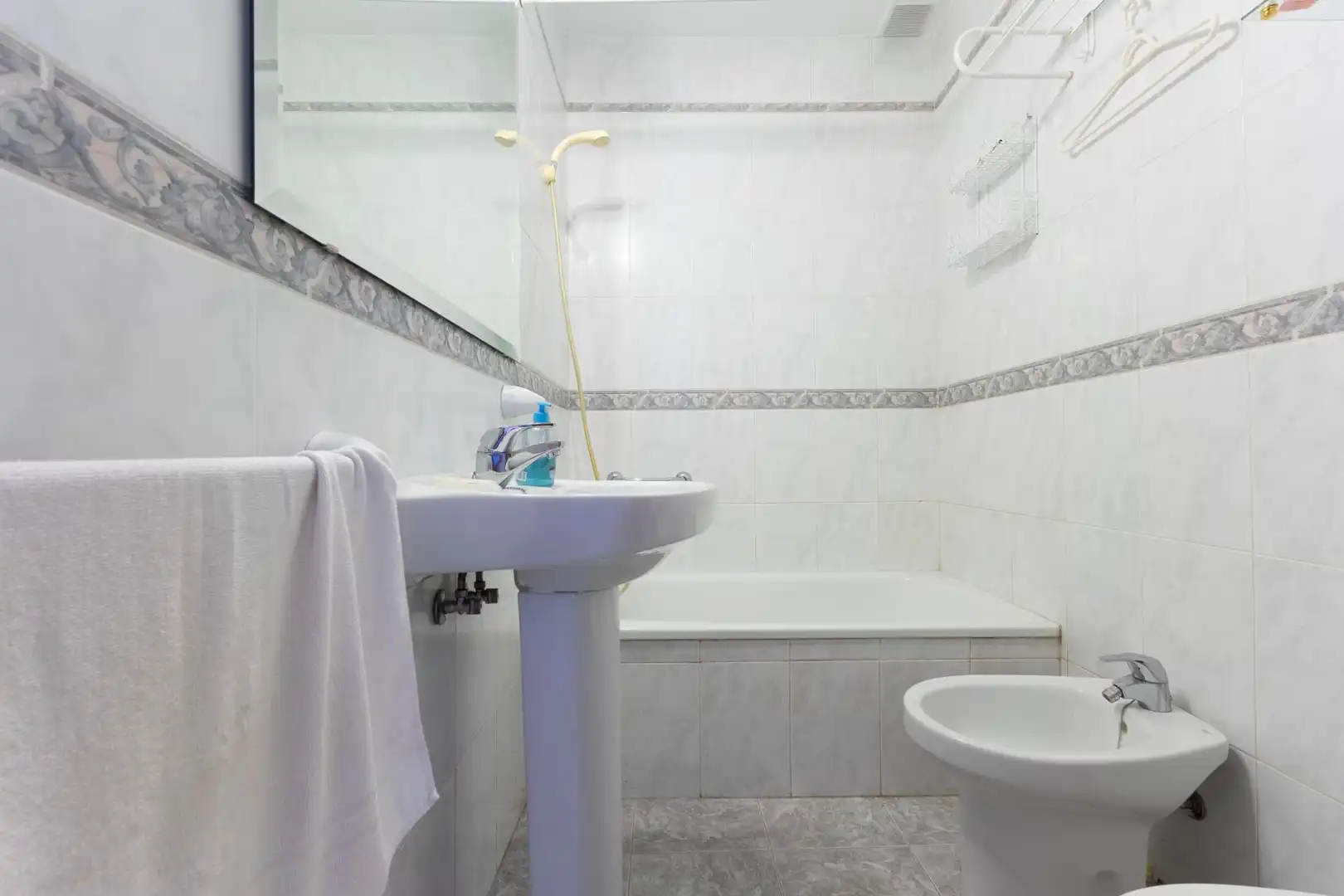 Badezimmer von Einfamilien-Reihenhaus zum Verkauf in Mijas