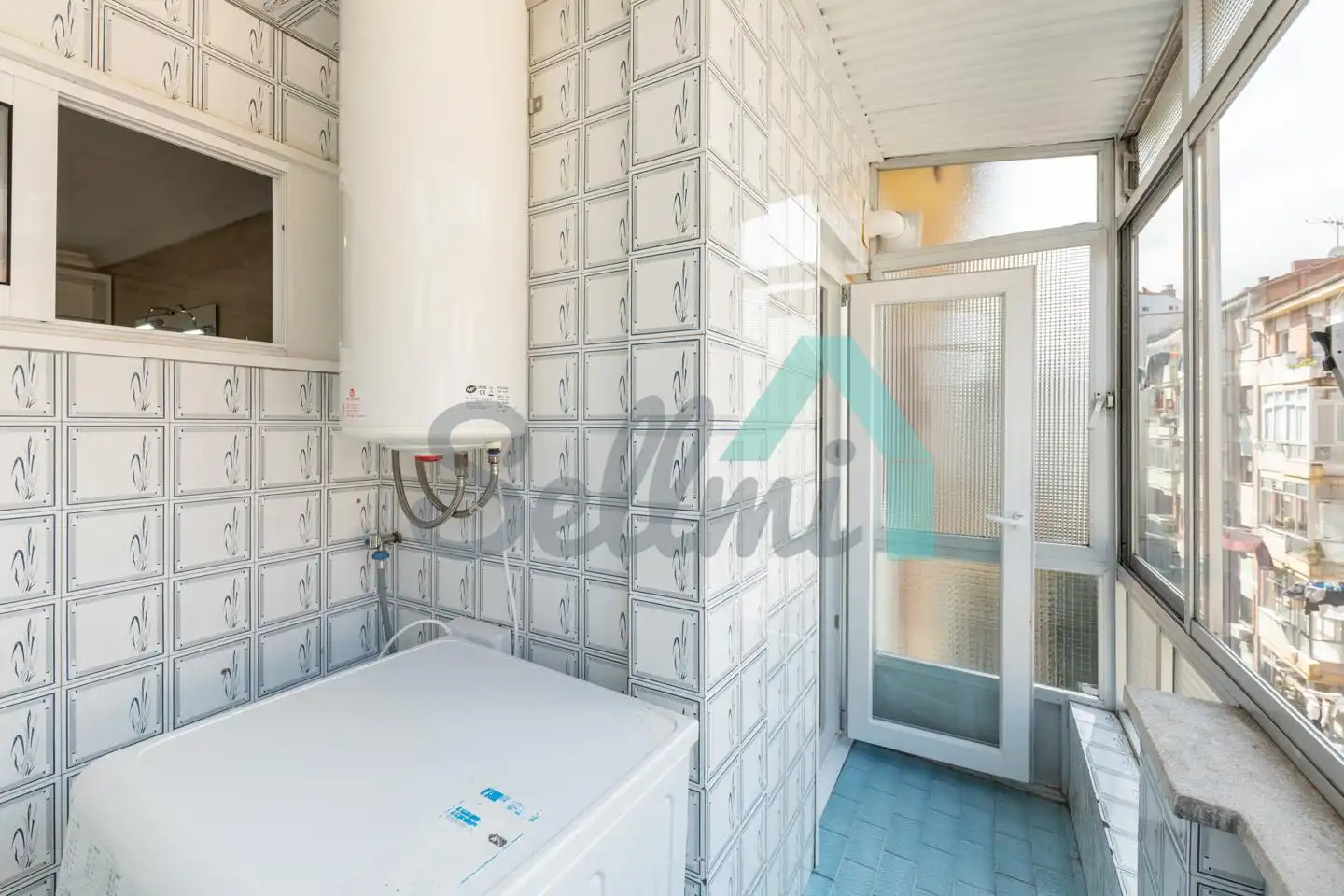 Badezimmer von Wohnung zur Miete in Oviedo  mit Heizung, Terrasse und Möbliert