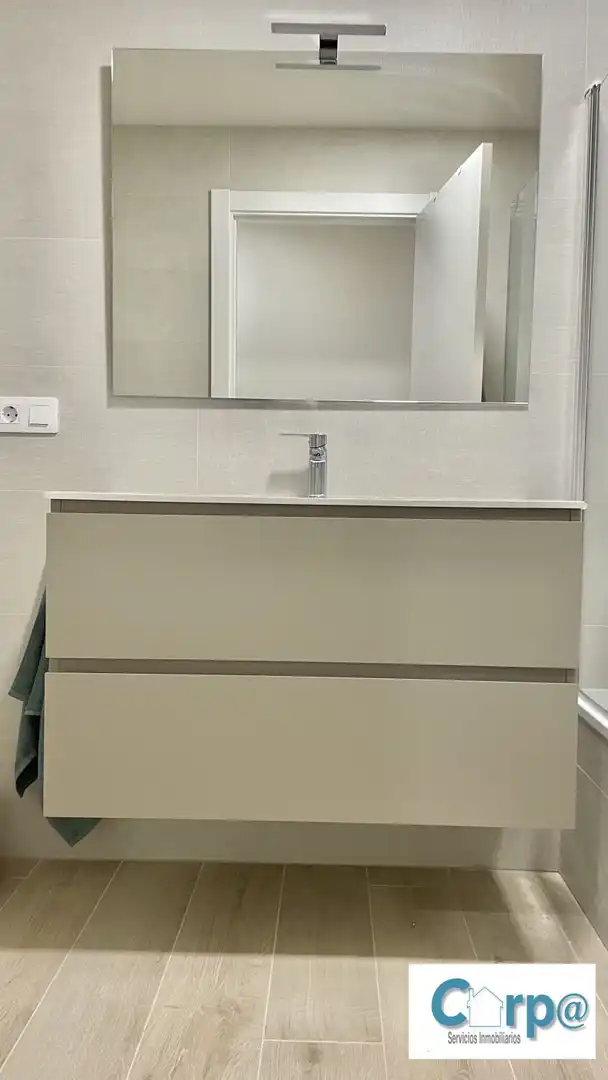 Badezimmer von Wohnung zur Miete in  Pamplona / Iruña mit Heizung, Terrasse und Abstellraum