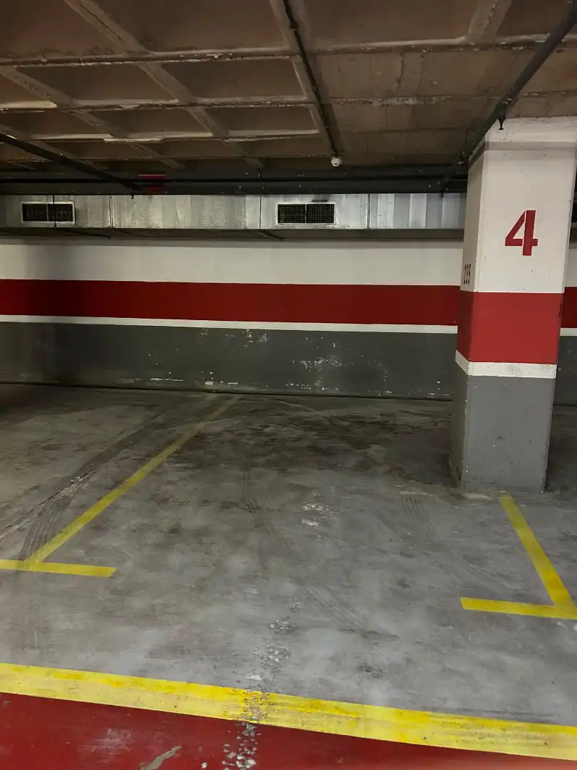 Double with lift for sale in Avinguda de Francesc Macià 45, imagen 8