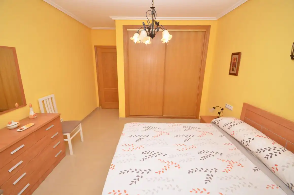 Habitación de Piso de alquiler en Roquetas de Mar con Terraza, Amueblado y Piscina comunitaria