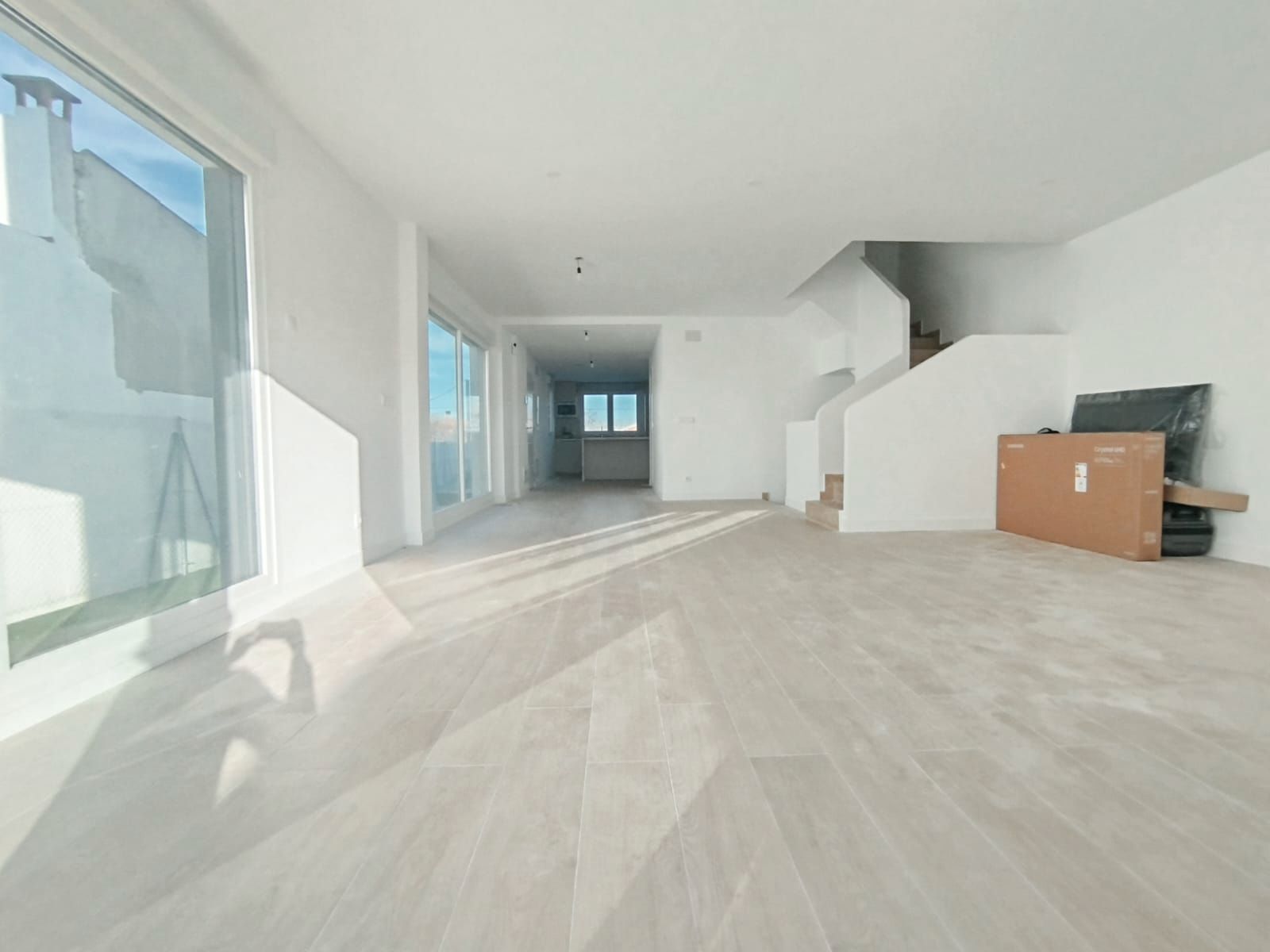 Sala d'estar de Casa adosada en venda en  Madrid Capital amb Aire condicionat, Calefacció i Forn