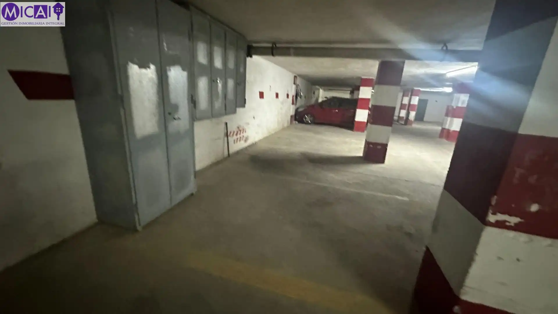 Aparcament en venda a Calle Cruz Roja Española