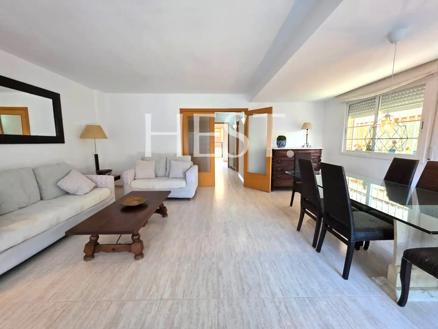 Wohnzimmer von Einfamilien-Reihenhaus zum Verkauf in Cambrils mit Klimaanlage, Heizung und Privatgarten