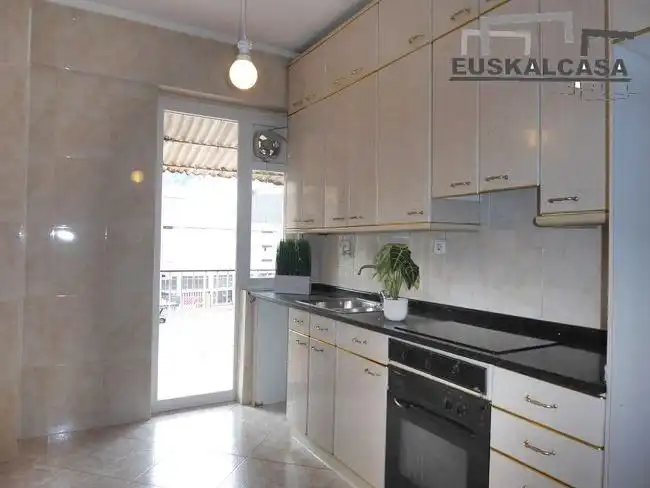 Cocina de Piso en venta en Bilbao  con Terraza