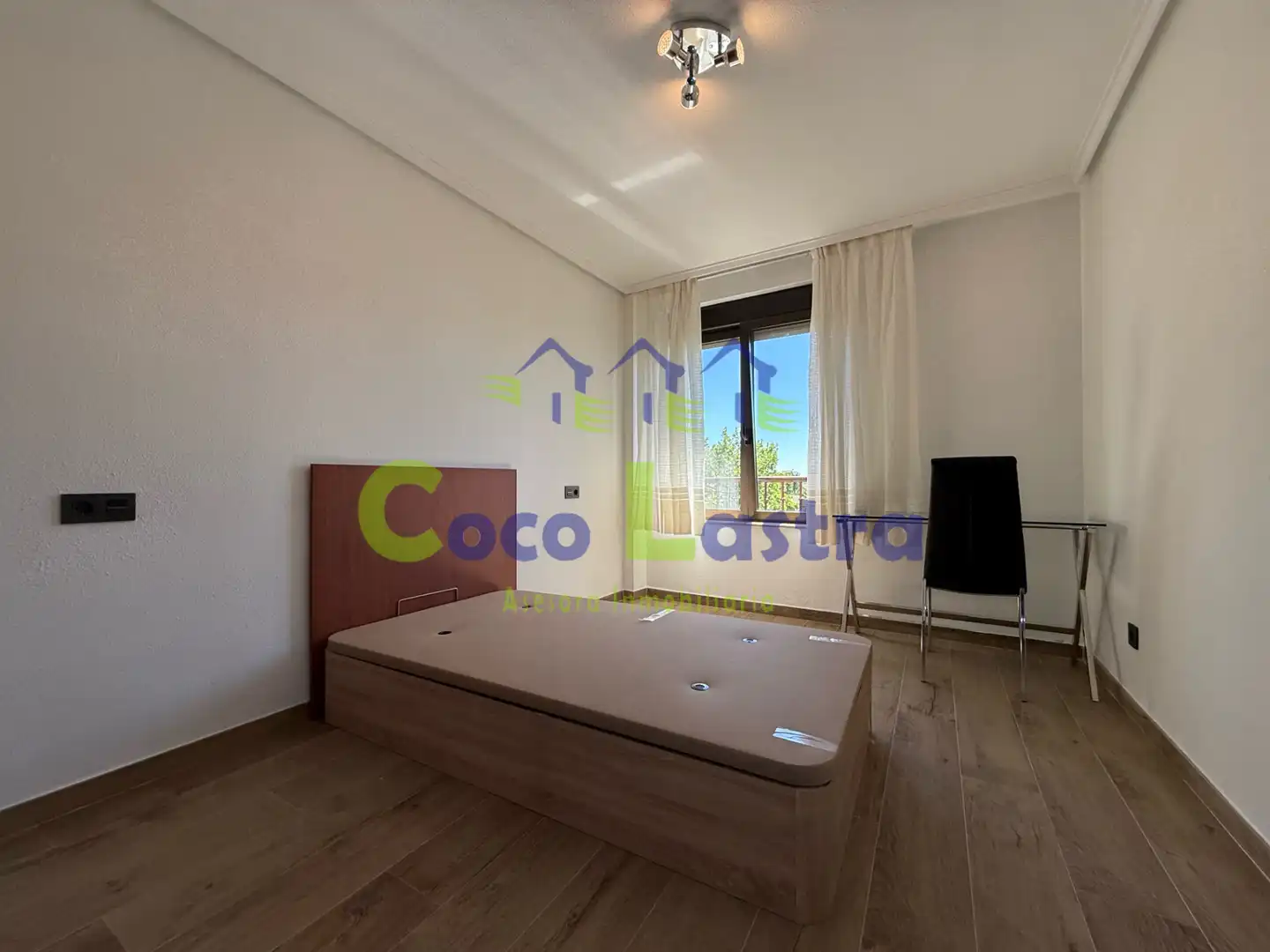 Bedroom of Flat for rent in Salamanca  with Heating, Furnished and Oven