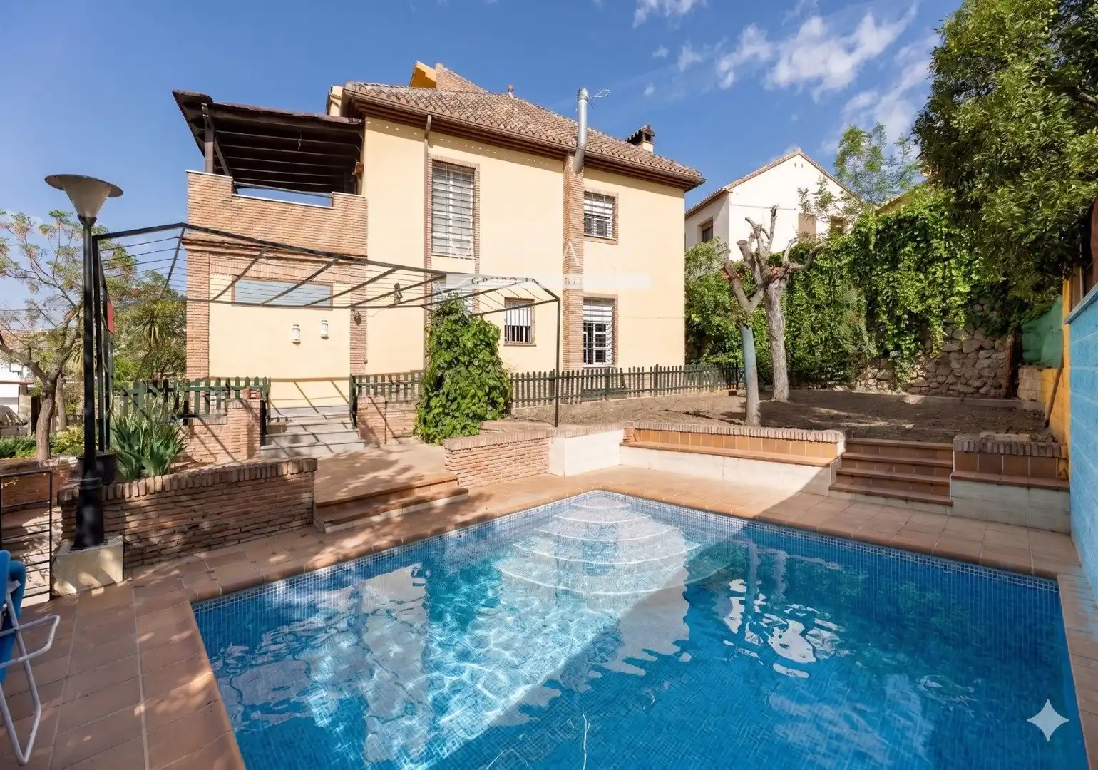 Jardí de Casa o xalet en venda en Huétor de Santillán
