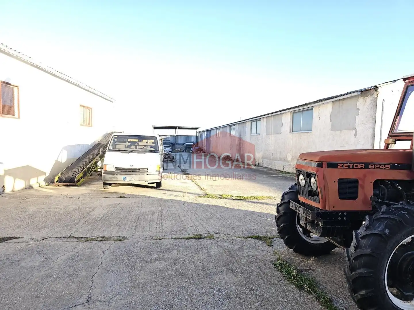 Parking of Industrial buildings for sale in Machacón