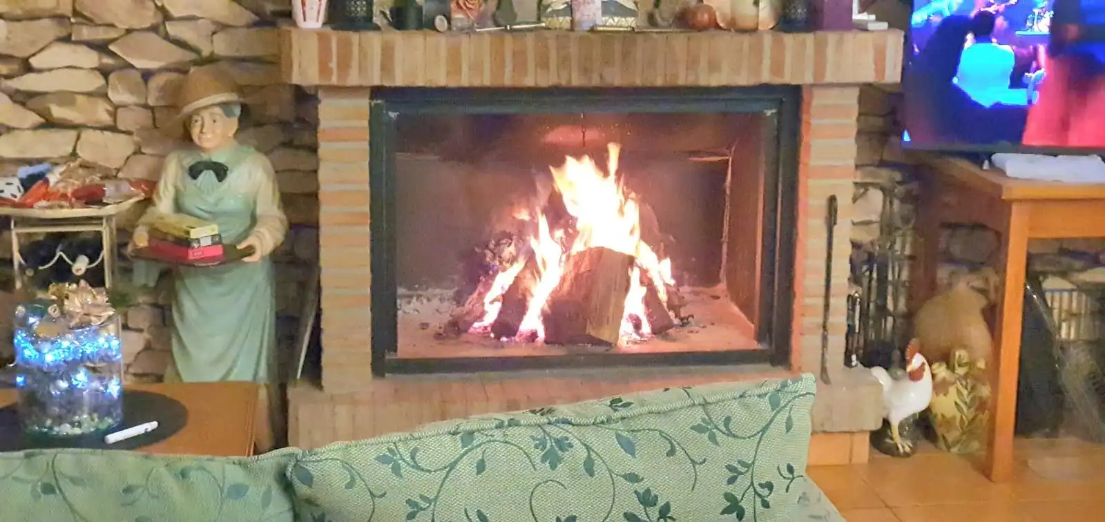Casa o xalet en venda en Guaro amb Aire condicionat, Jardí privat i Moblat