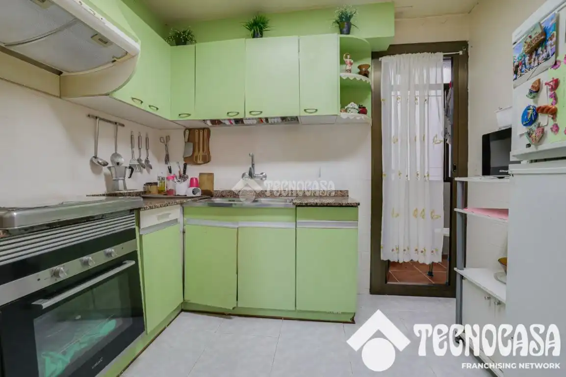 Cocina de Piso en venta en Premià de Mar con Balcón
