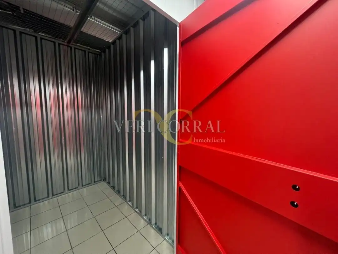 Storage room for rent in Llanes