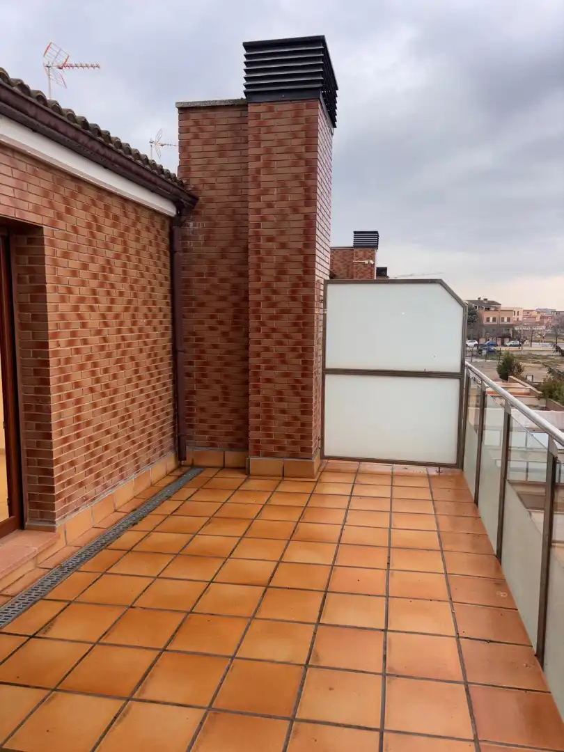 Casa adosada en venta en Carrer Alzinar, 24, Torrefarrera