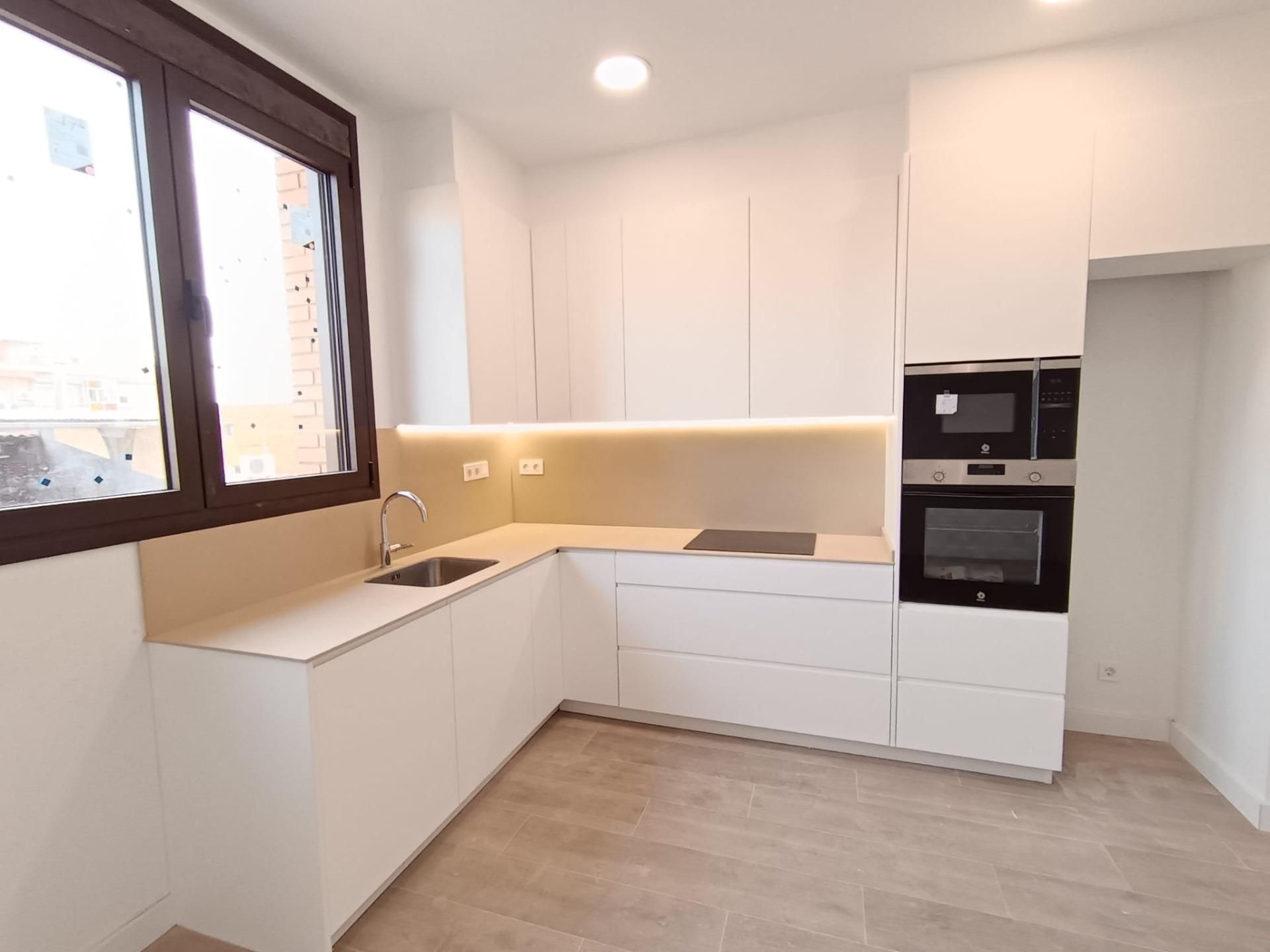 Cocina de Piso en venta en Sabadell con Aire acondicionado, Terraza y Trastero