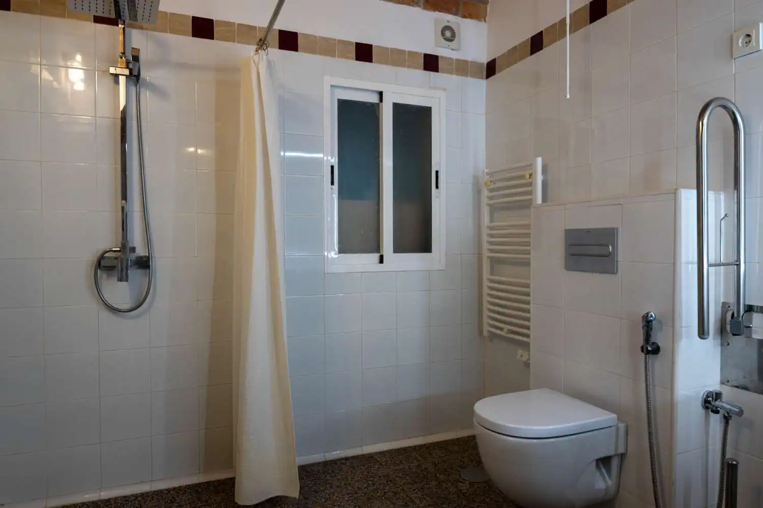 Bany de Finca rústica en venda en Lecrín amb Piscina
