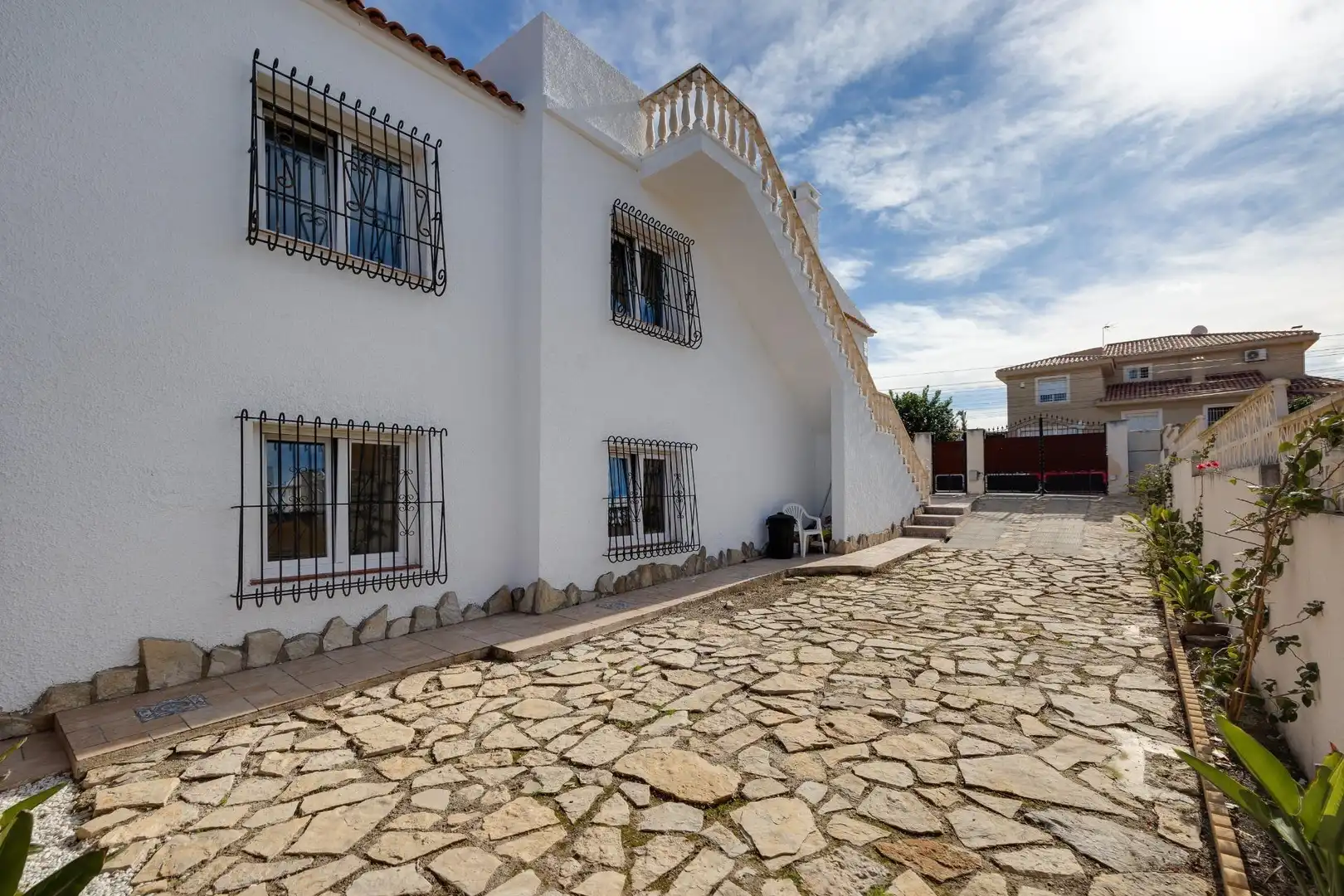 Semi-detached house with pool for sale in Calle C. Velazquez 39A, imagen 9