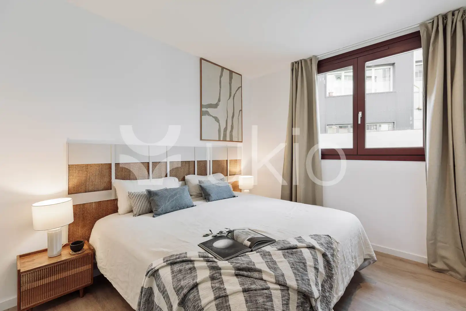 Schlafzimmer von Dachboden zur Miete in Barcelona mit Klimaanlage, Heizung und Terrasse