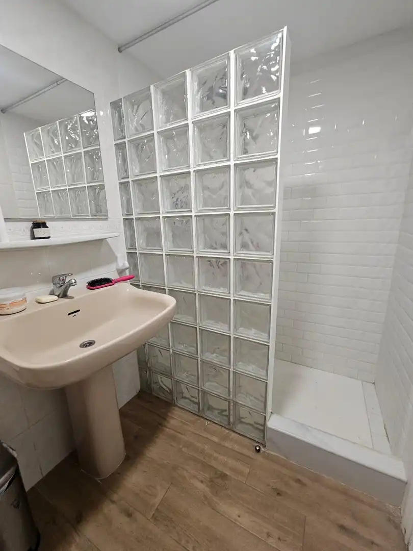 Baño de Apartamento de alquiler en Sueca con Aire acondicionado, Amueblado y Balcón