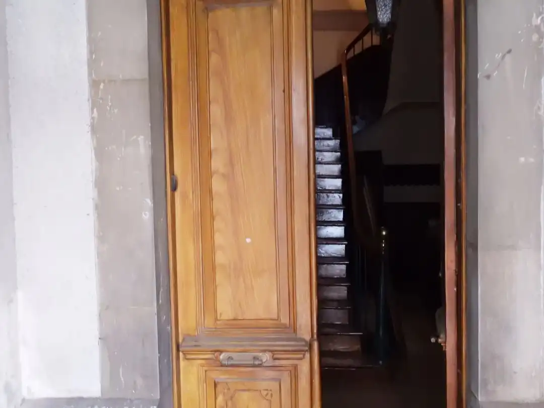 Local de alquiler en Salas con Alarma
