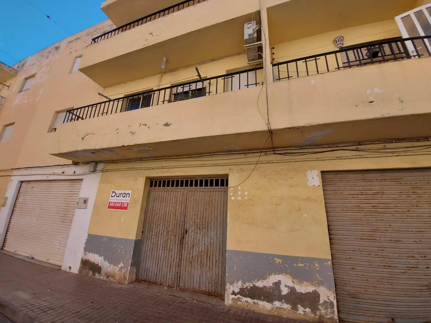 Vista exterior de Local en venta en El Ejido