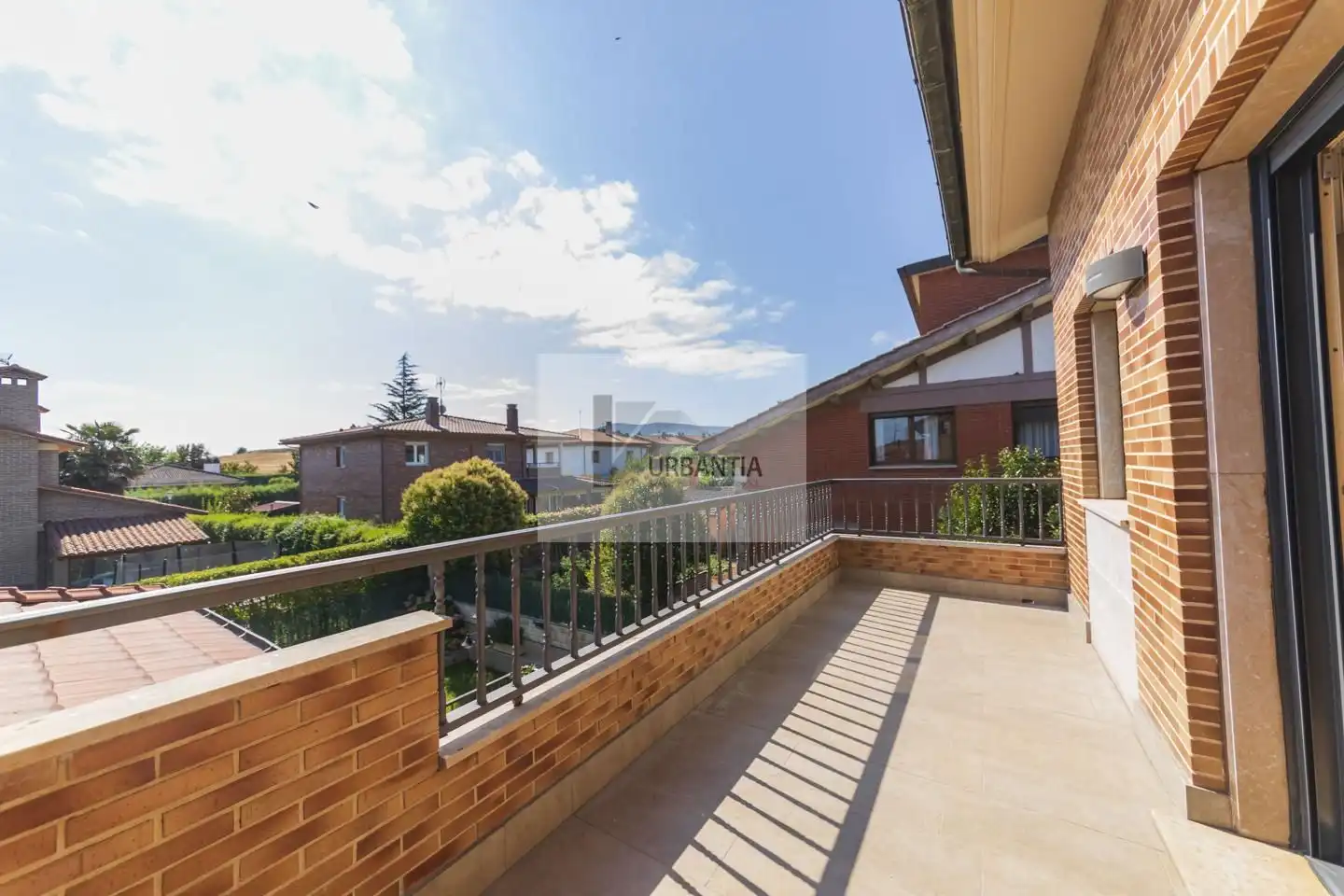 Terraza de Casa o chalet en venta en Cizur con Calefacción, Jardín privado y Parquet