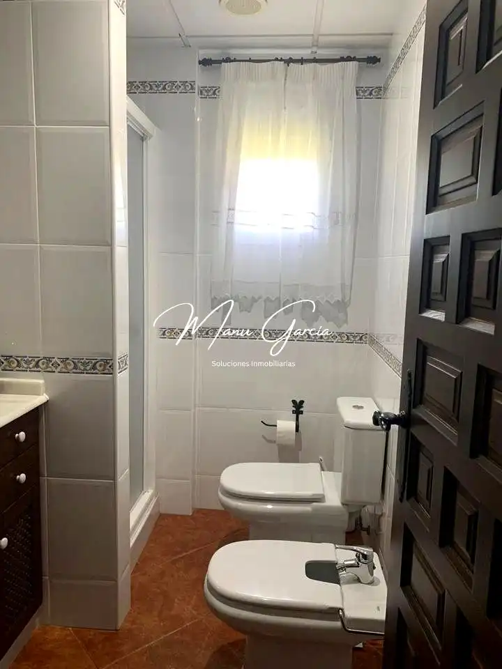 Bathroom of Houses for sale in Lucena