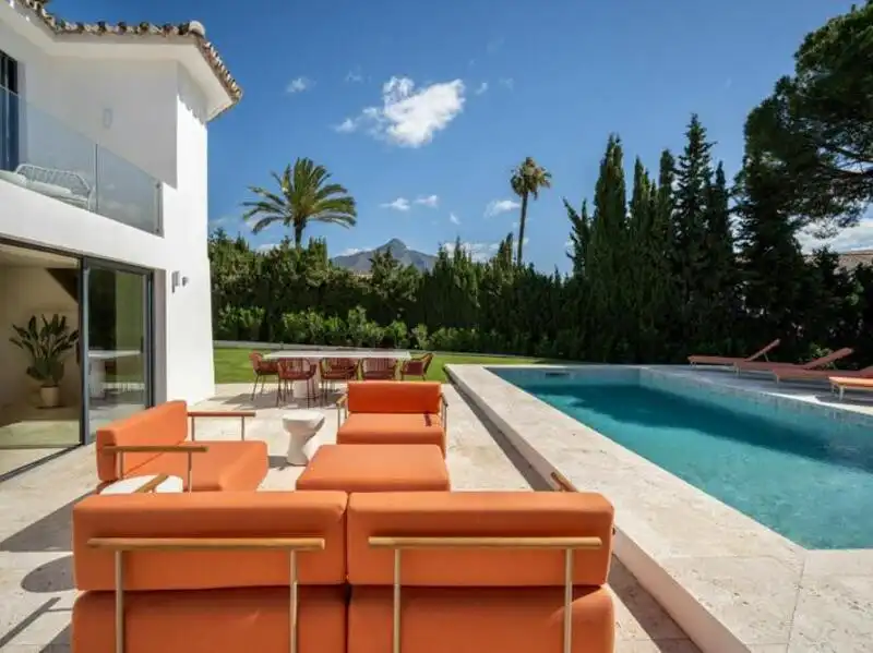 Maison avec terrasse à vendre à Nueva Andalucía