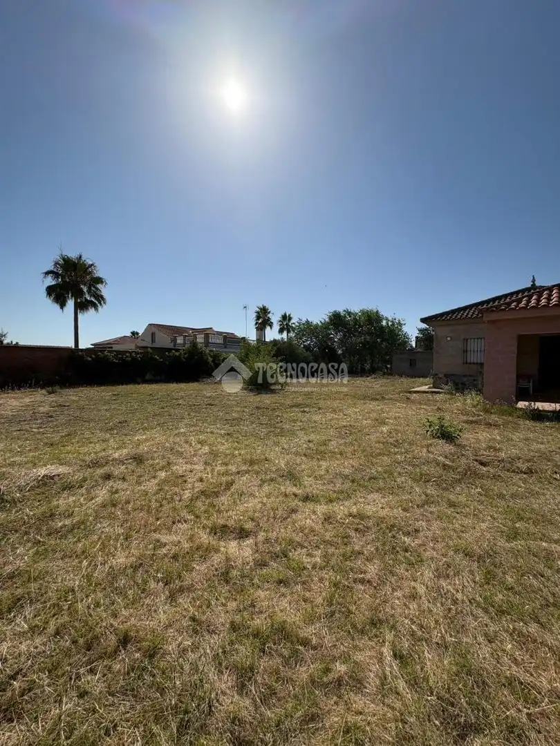 Casa o xalet en venda en La Rinconada amb Jardí privat