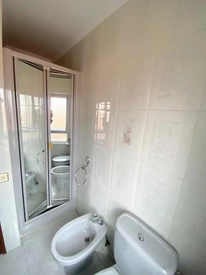 Bathroom of Houses for sale in La Robla   with Heating and Furnished